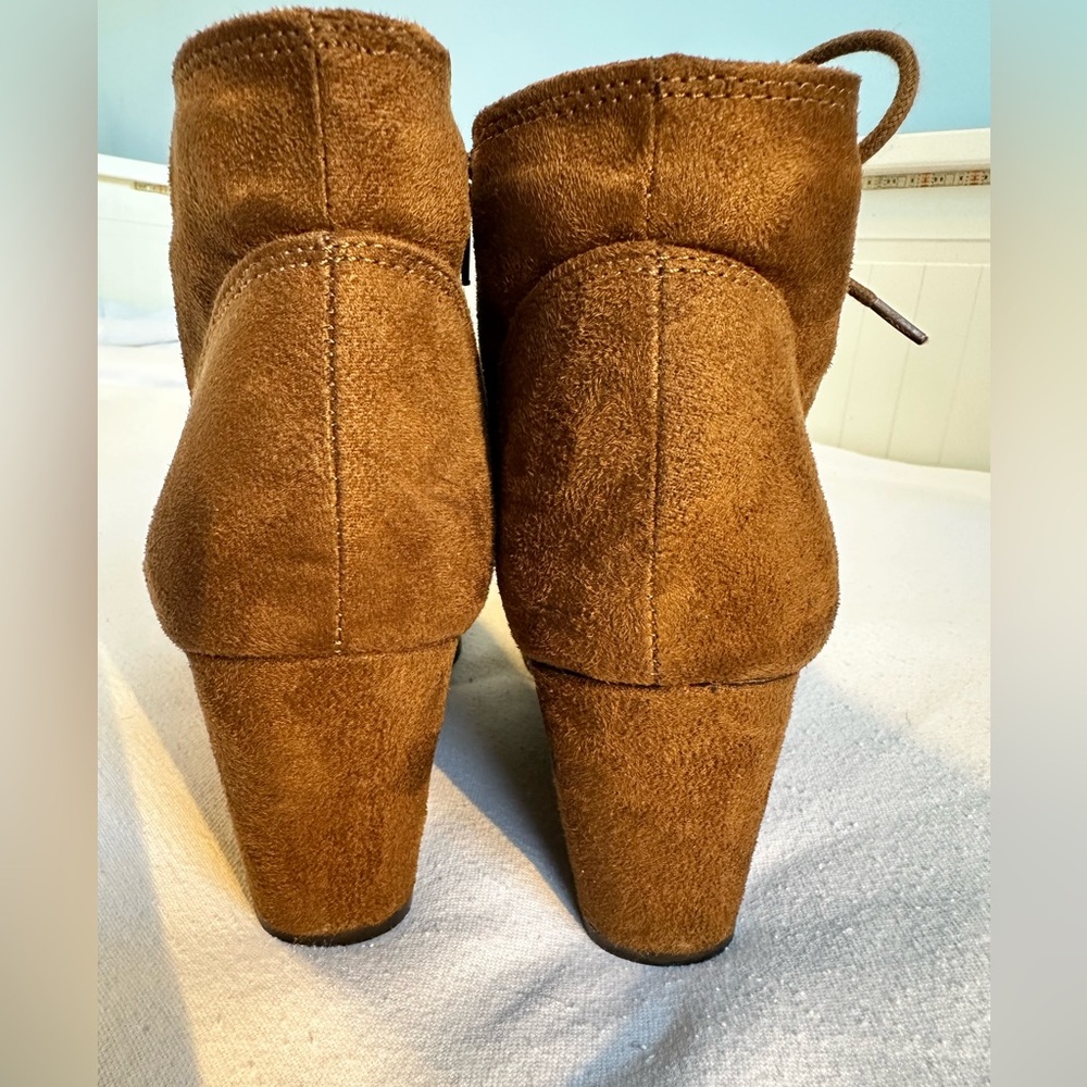American Rag booties - Picture 3 of 9